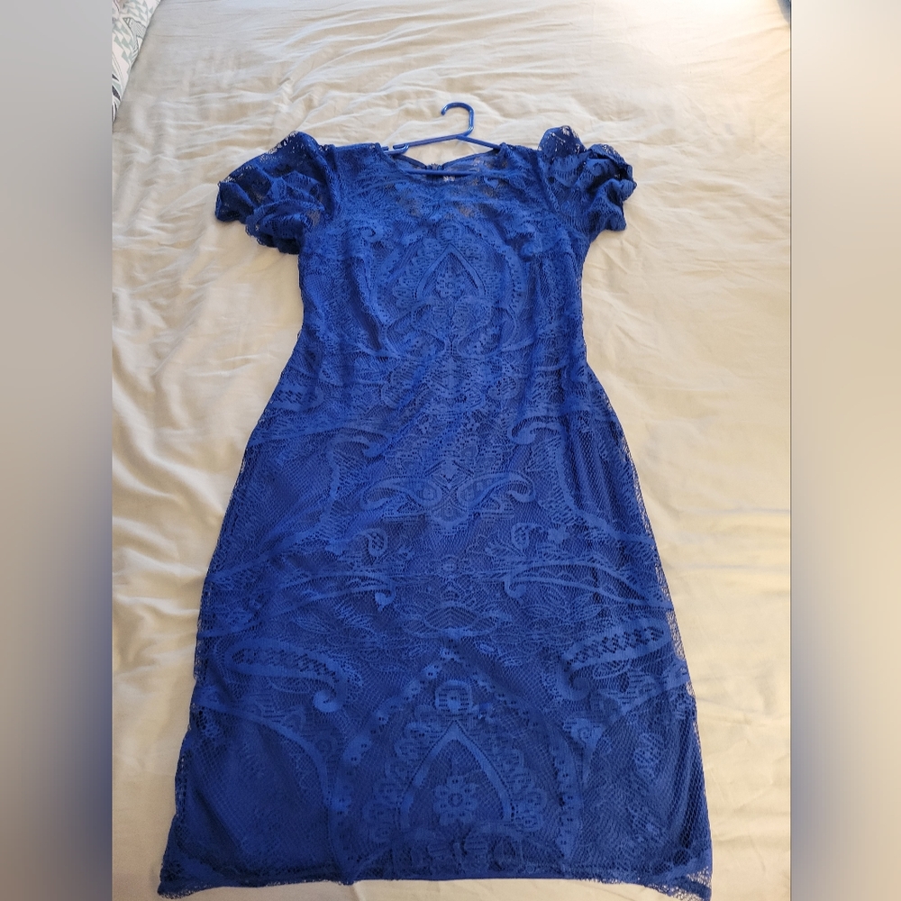 Lace dress Size small